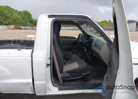 1998 Mazda B3000 Se/Sx z USA, uszkodzony, nr VIN 4F4YR13U4WTM08934